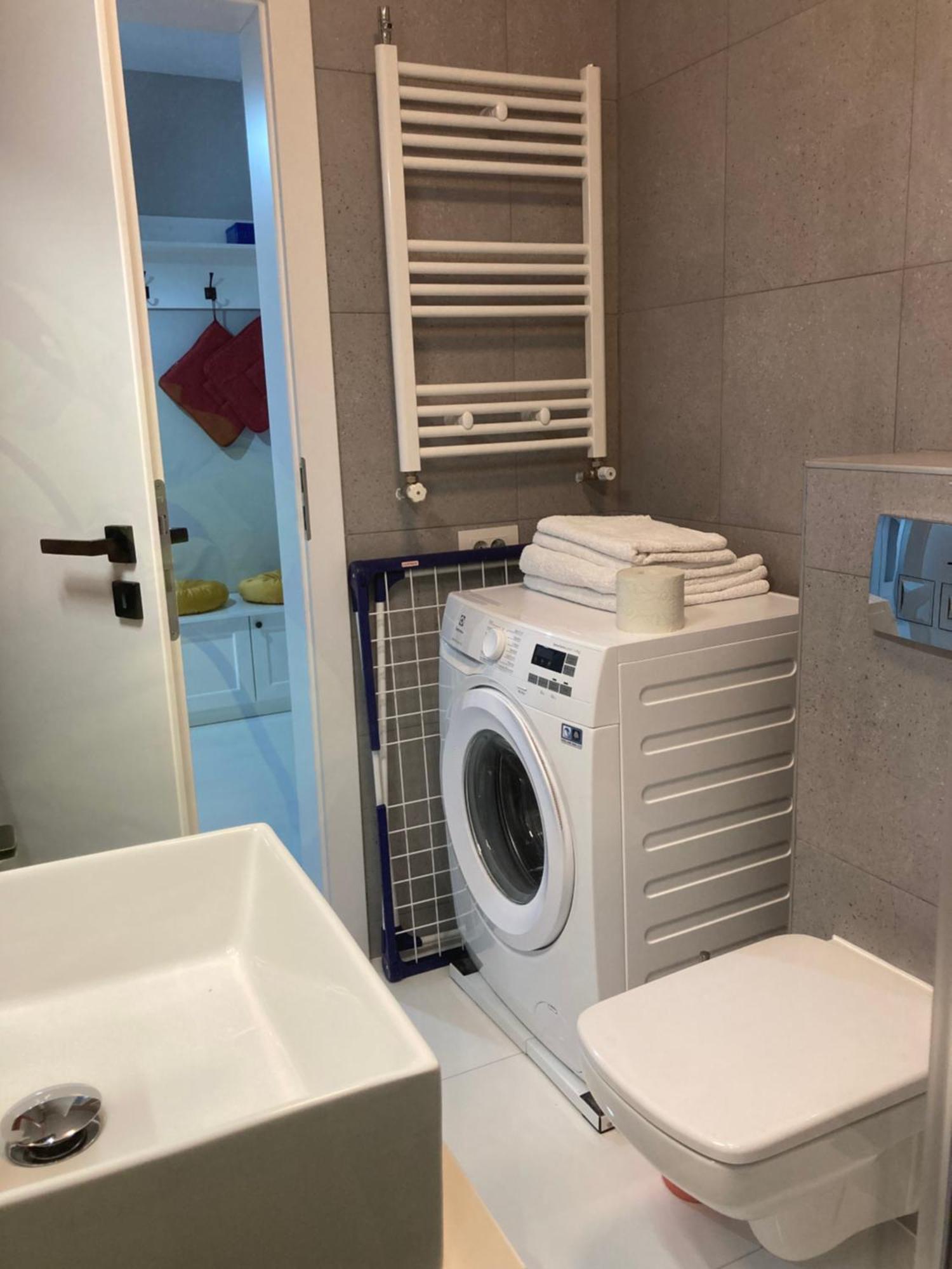 אורדאה Apartamentul Max, Practic Si Confortabil מראה חיצוני תמונה